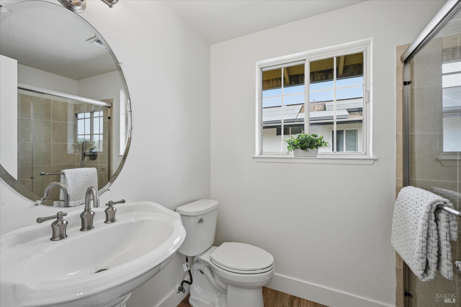 450 Nikki Drive Santa Rosa, CA 95401 - Photo 32 of 43