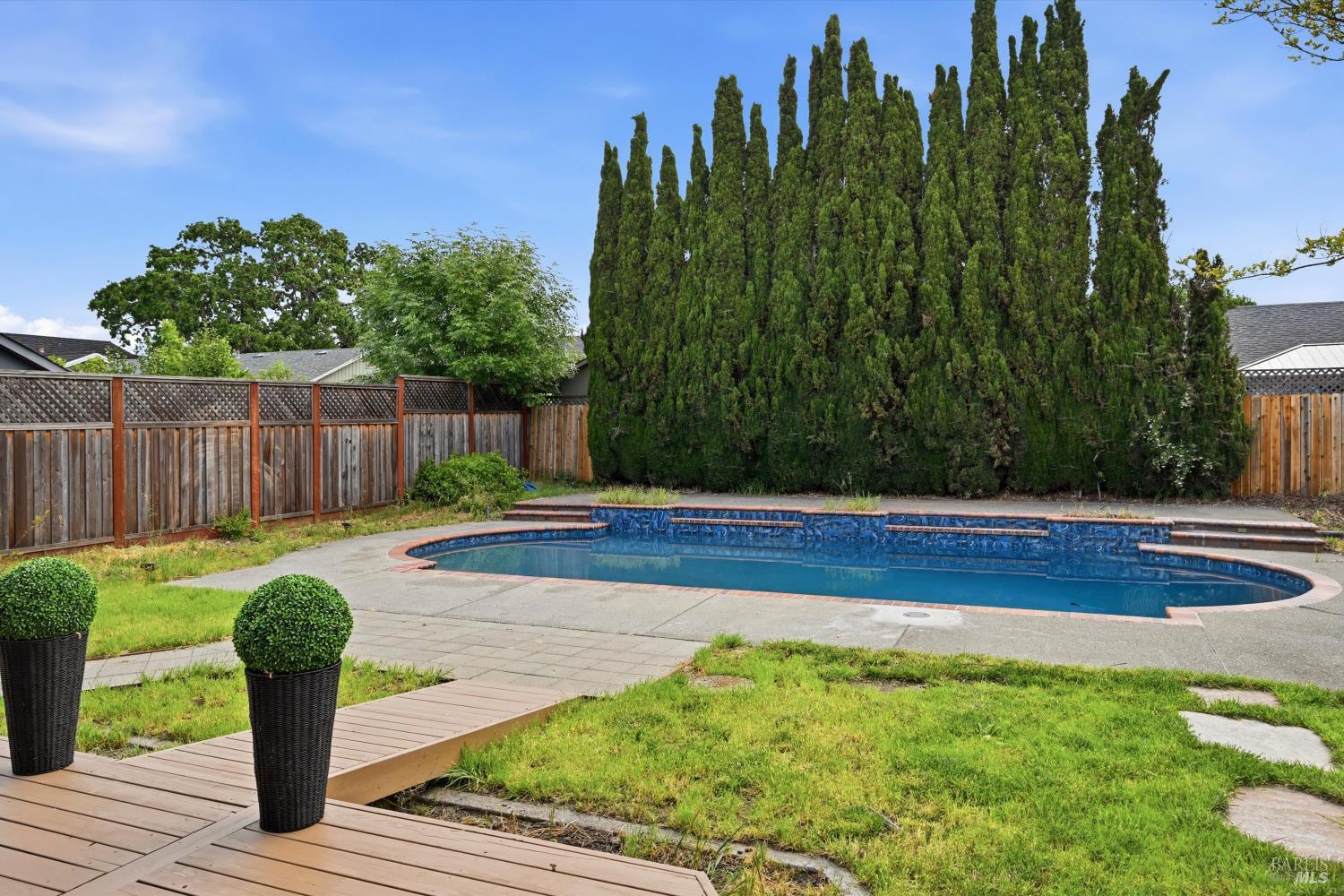 450 Nikki Drive Santa Rosa, CA 95401 - Photo 7 of 43