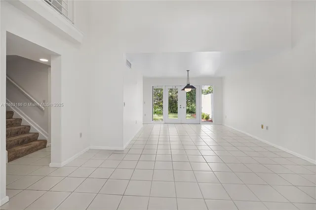 $729,999 | 7150 Southwest 55th Terrace West, Miami, FL 33155