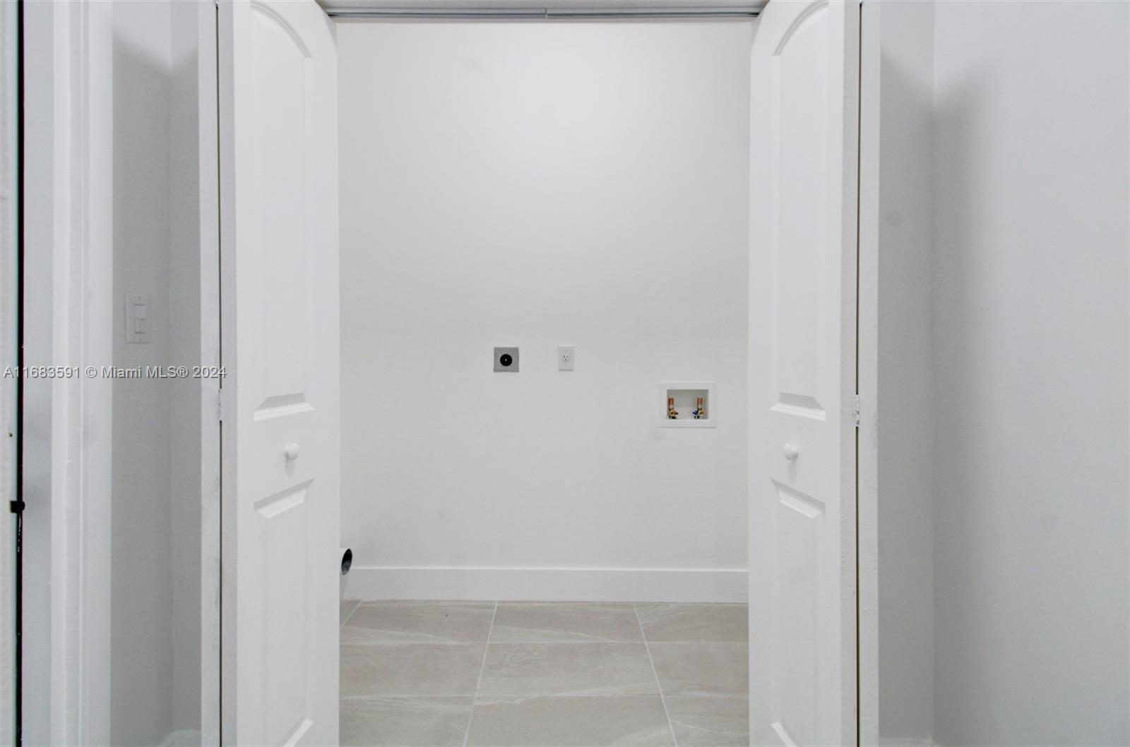 7120 Southwest 9th Street Miami, FL 33144 - Photo 13 of 25 a view of bathroom