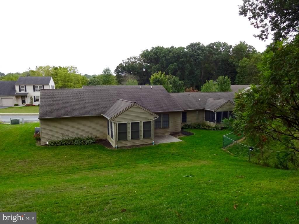 2307 Daisy Road York, PA 17402 - Photo 22 of 26