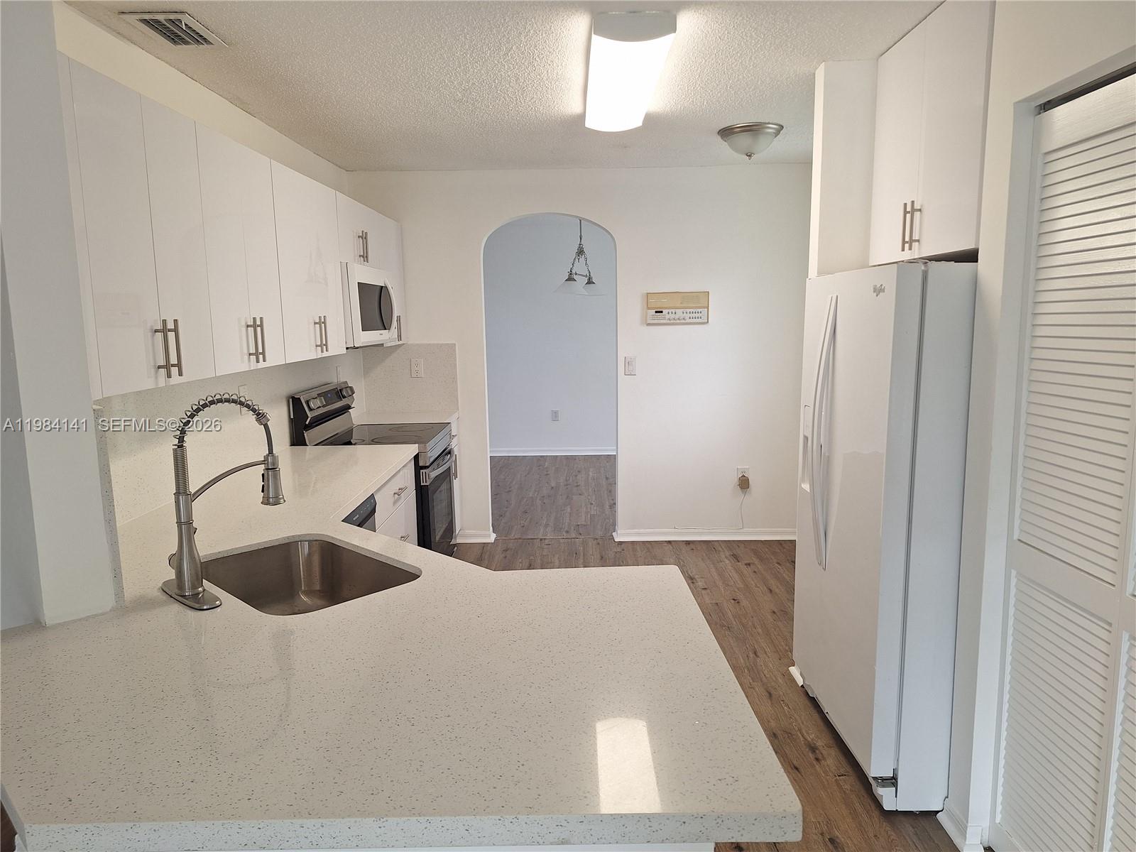 446 Lakeside Circle Sunrise, FL 33326 - Photo 6 of 13