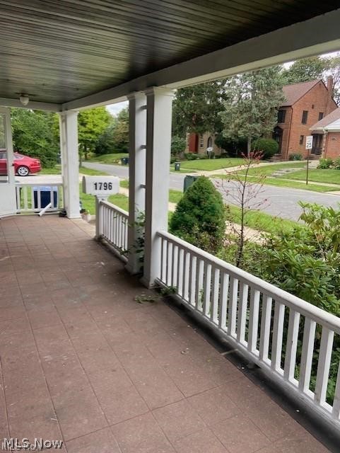 1796 Cumberland Road Cleveland, OH 44118 - Photo 19 of 20