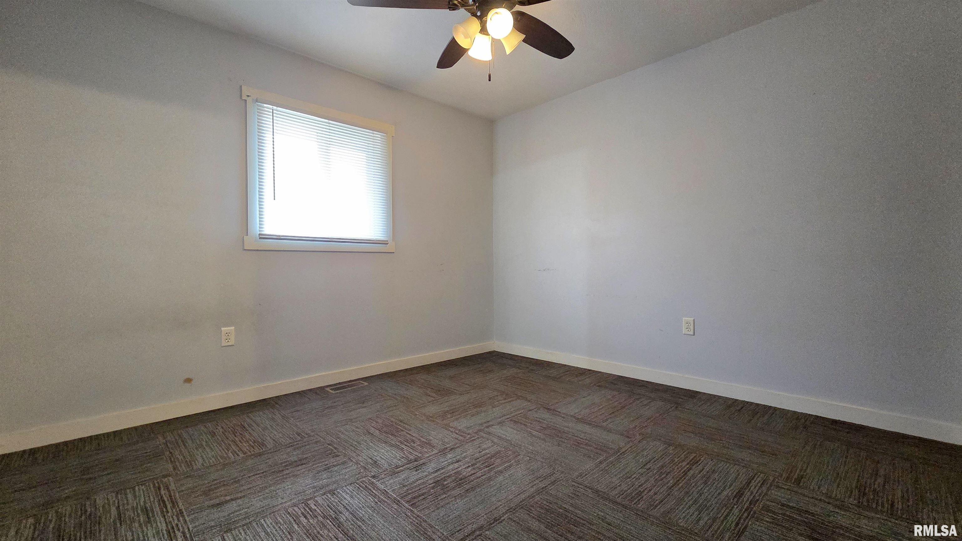 817 East Stanford Avenue Springfield, IL 62703 - Photo 14 of 21