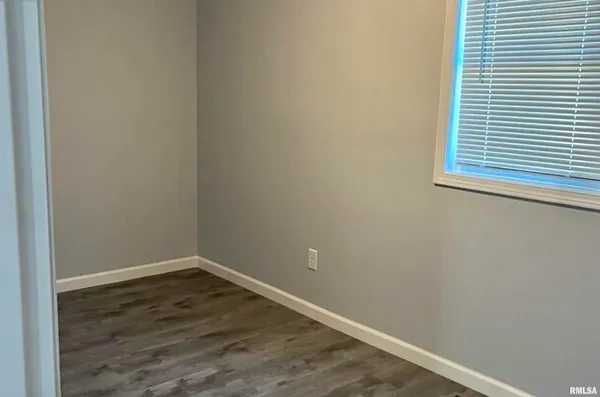 $160,000 | 817 East Stanford Avenue, Springfield, IL 62703