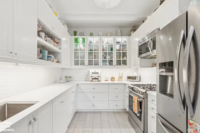 $1,650,000 | 535 West 110th Street, Unit 12H | Morningside Heights