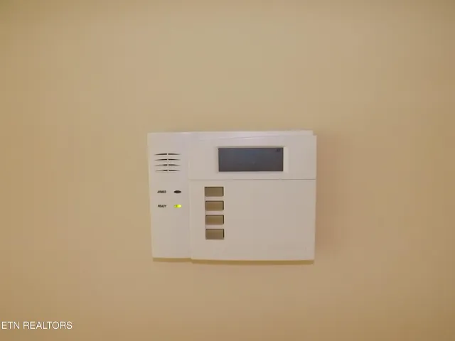 $439,900 | 392 Cromwe Street, Harrogate, TN 37752