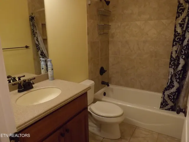 $439,900 | 392 Cromwe Street, Harrogate, TN 37752