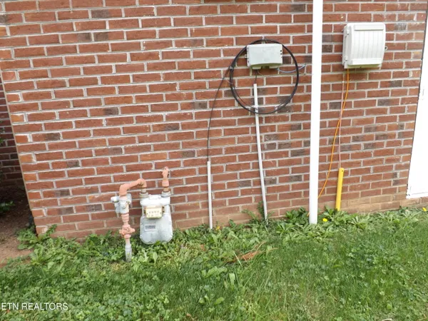 $439,900 | 392 Cromwe Street, Harrogate, TN 37752