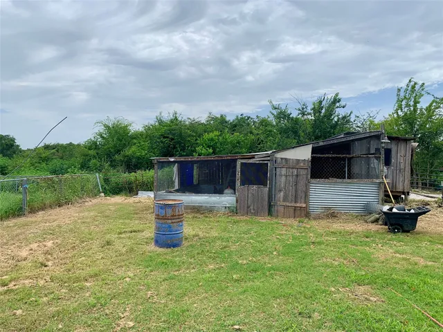 $280,000 | 7170 Breezewood Drive, Iola, TX 77861