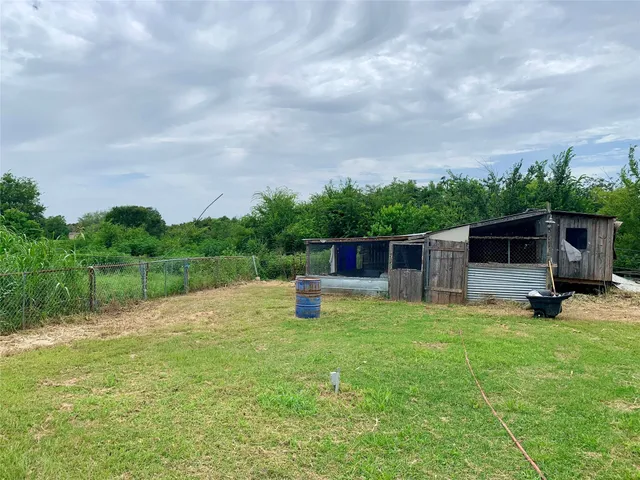 $280,000 | 7170 Breezewood Drive, Iola, TX 77861