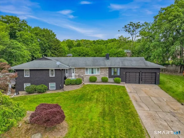 $549,900 | 41 Sunny Lane, Meriden, CT 06450