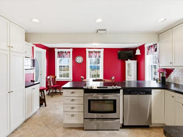$379,000 | 119 Union Street, Port Austin, MI 48467