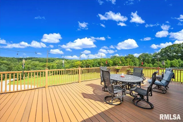 $2,200,000 | 1600 Manson Height Road, Dahinda, IL 61428