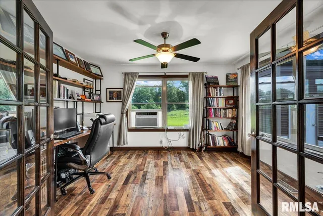 $2,200,000 | 1600 Manson Height Road, Dahinda, IL 61428