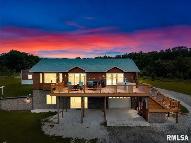 $2,200,000 | 1600 Manson Height Road, Dahinda, IL 61428