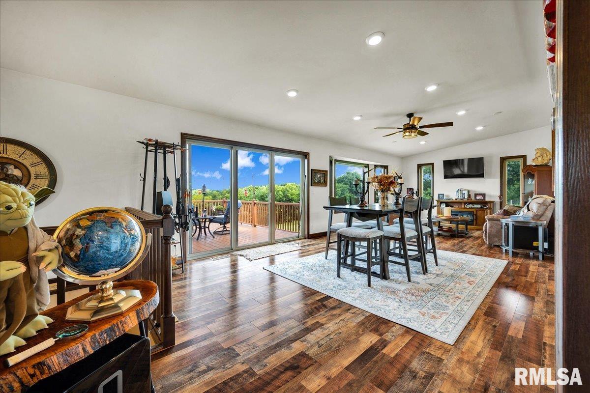 1600 Manson Height Road Dahinda, IL 61428 - Photo 5 of 98