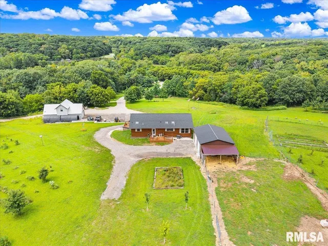 $2,200,000 | 1600 Manson Height Road, Dahinda, IL 61428