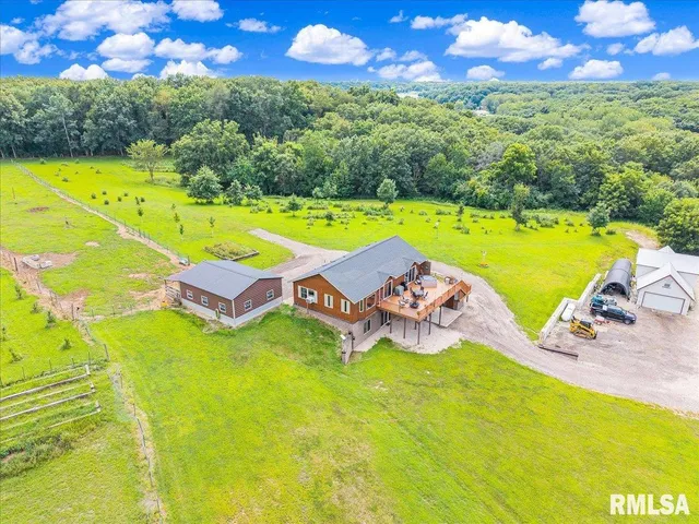 $2,200,000 | 1600 Manson Height Road, Dahinda, IL 61428