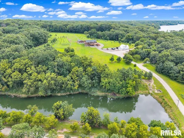 $2,200,000 | 1600 Manson Height Road, Dahinda, IL 61428