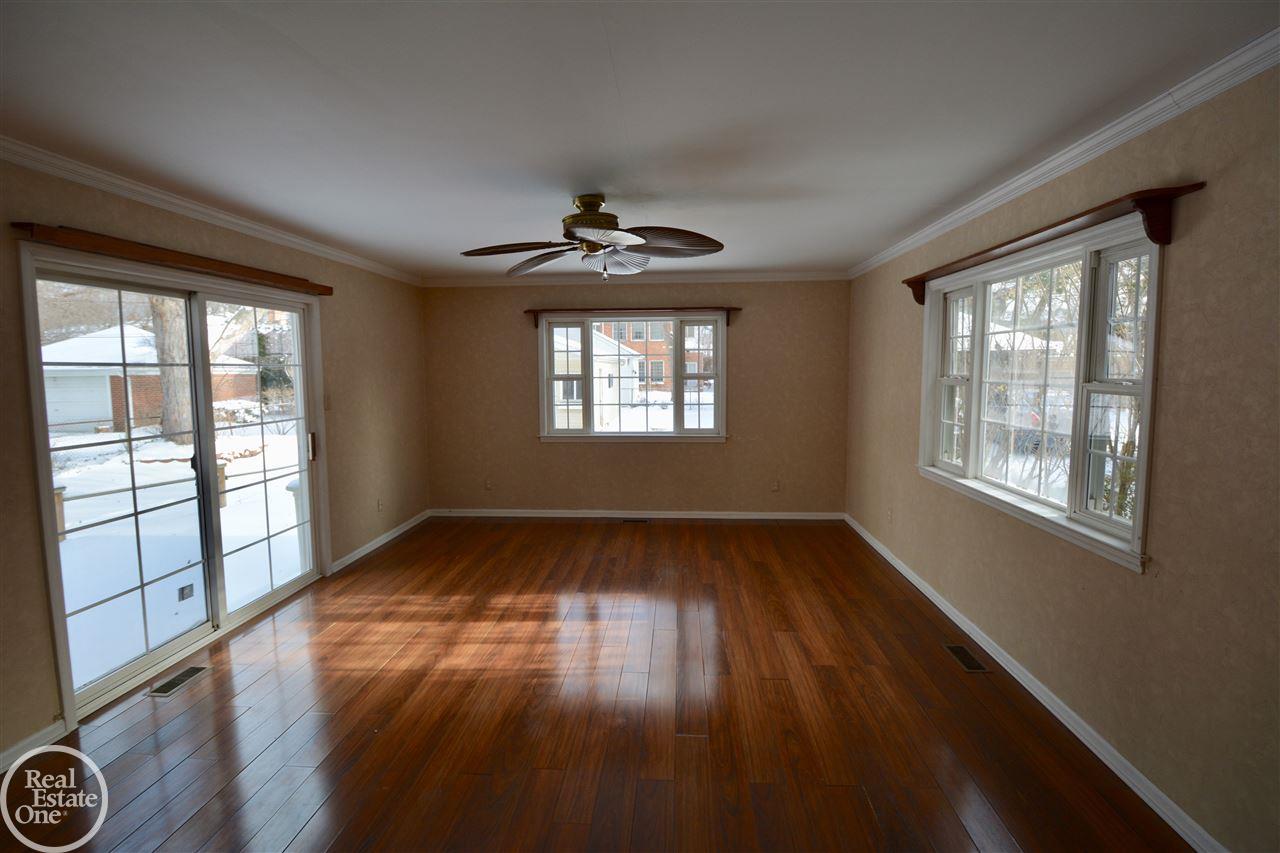 1324 Audubon Road Grosse Pointe, MI 48230 - Photo 11 of 24 31339245-10.JPG