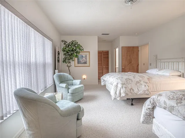 $6,000 | 920 East Lake Drive, Tarpon Springs, FL 34688