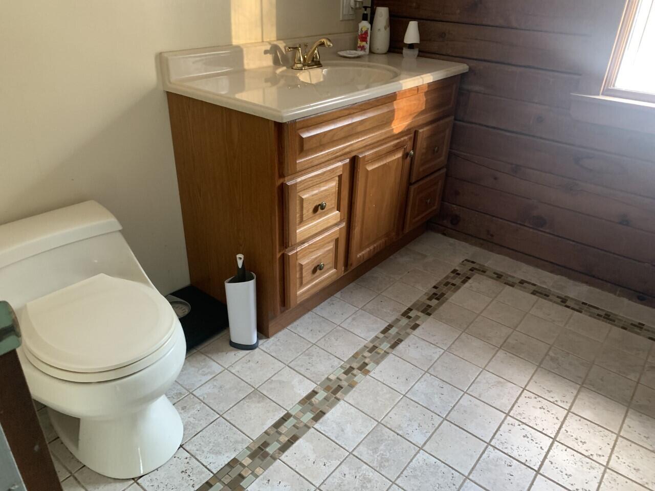 450 Falmouth Road Windham, ME 04062 - Photo 14 of 16 Bathroom