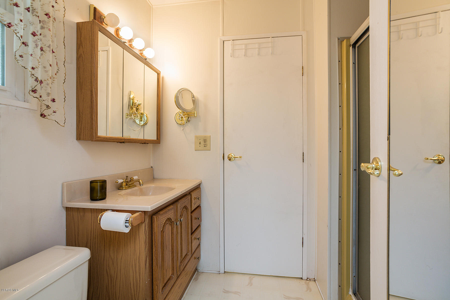 1550 Rory Lane, Unit 223 Simi Valley, CA 93063 - Photo 18 of 36 223Rory18-mls