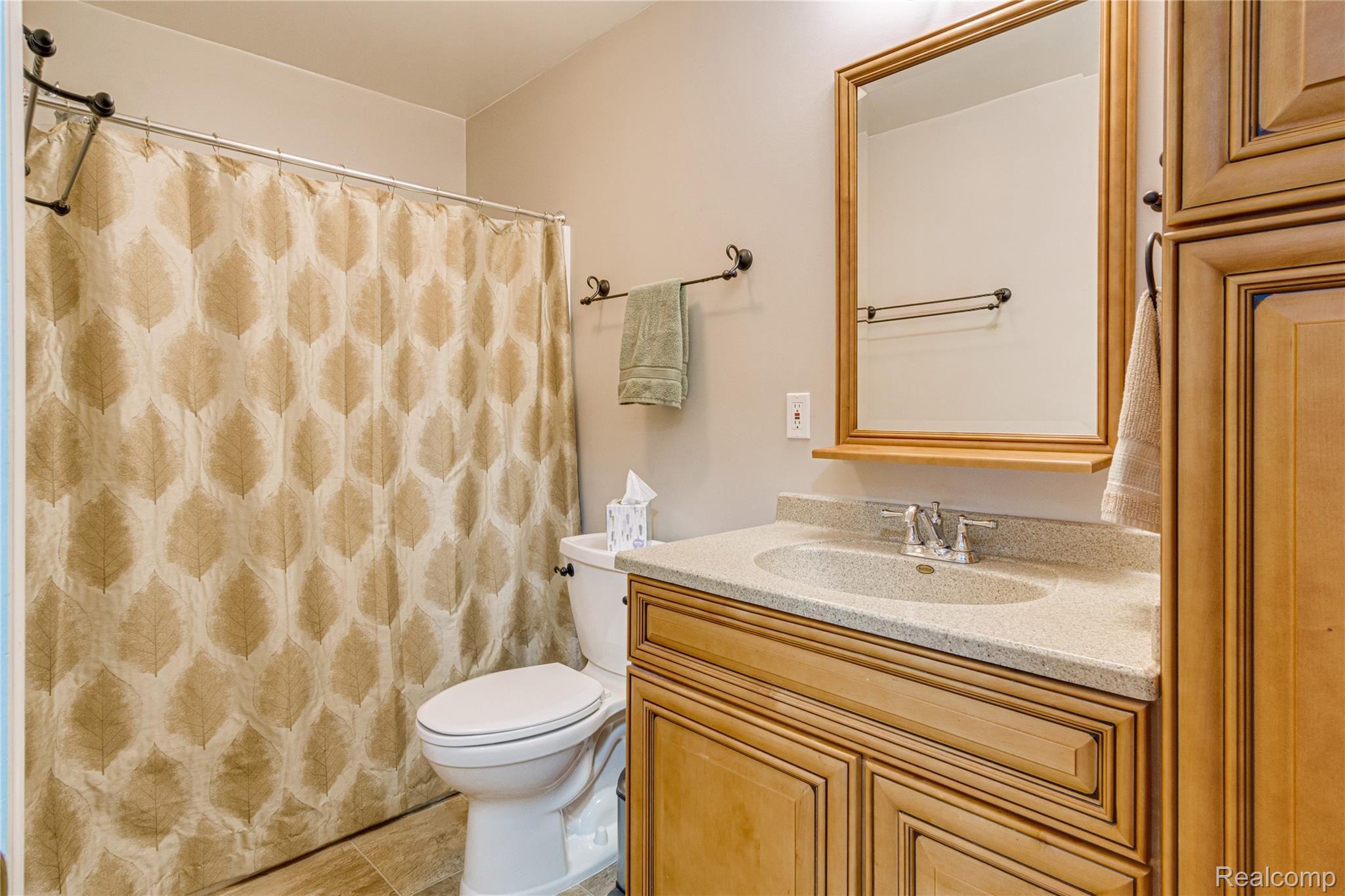 12030 Gage Road Holly, MI 48442 - Photo 32 of 52 Interiors (35 of 44).jpg