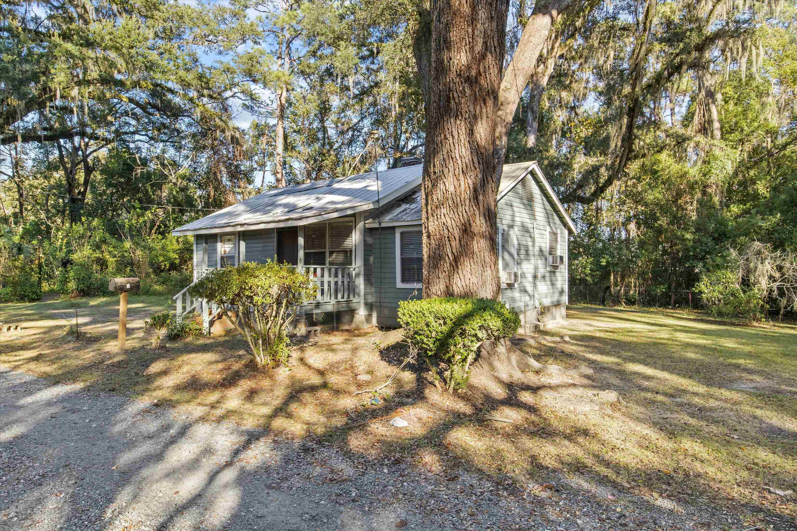 2611 Red Arrow Road Tallahassee, FL 32301 - Photo 2 of 25