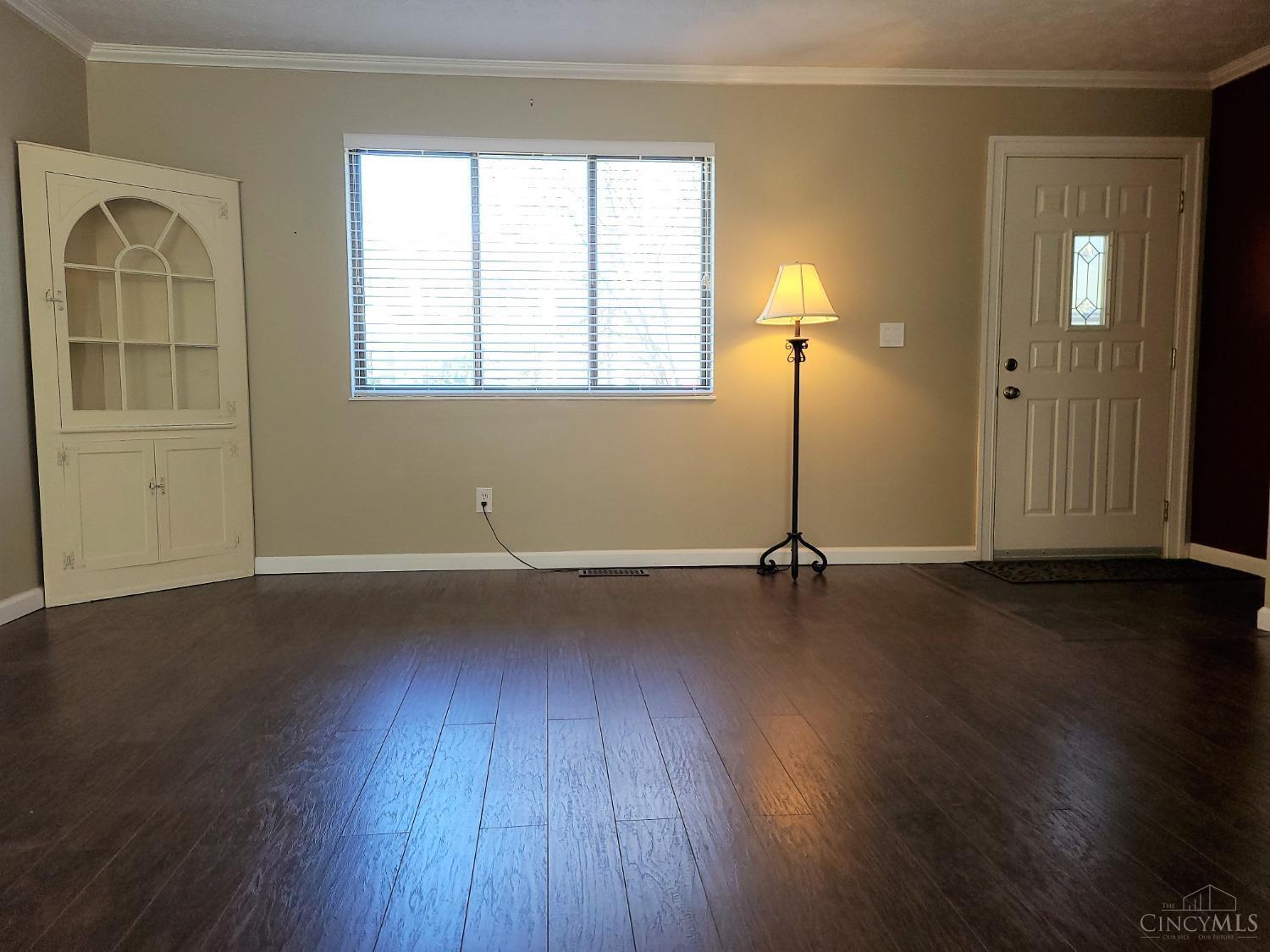 4826 Stoneybrook Road Cincinnati, OH 45244 - Photo 4 of 23 Gallery Image 4