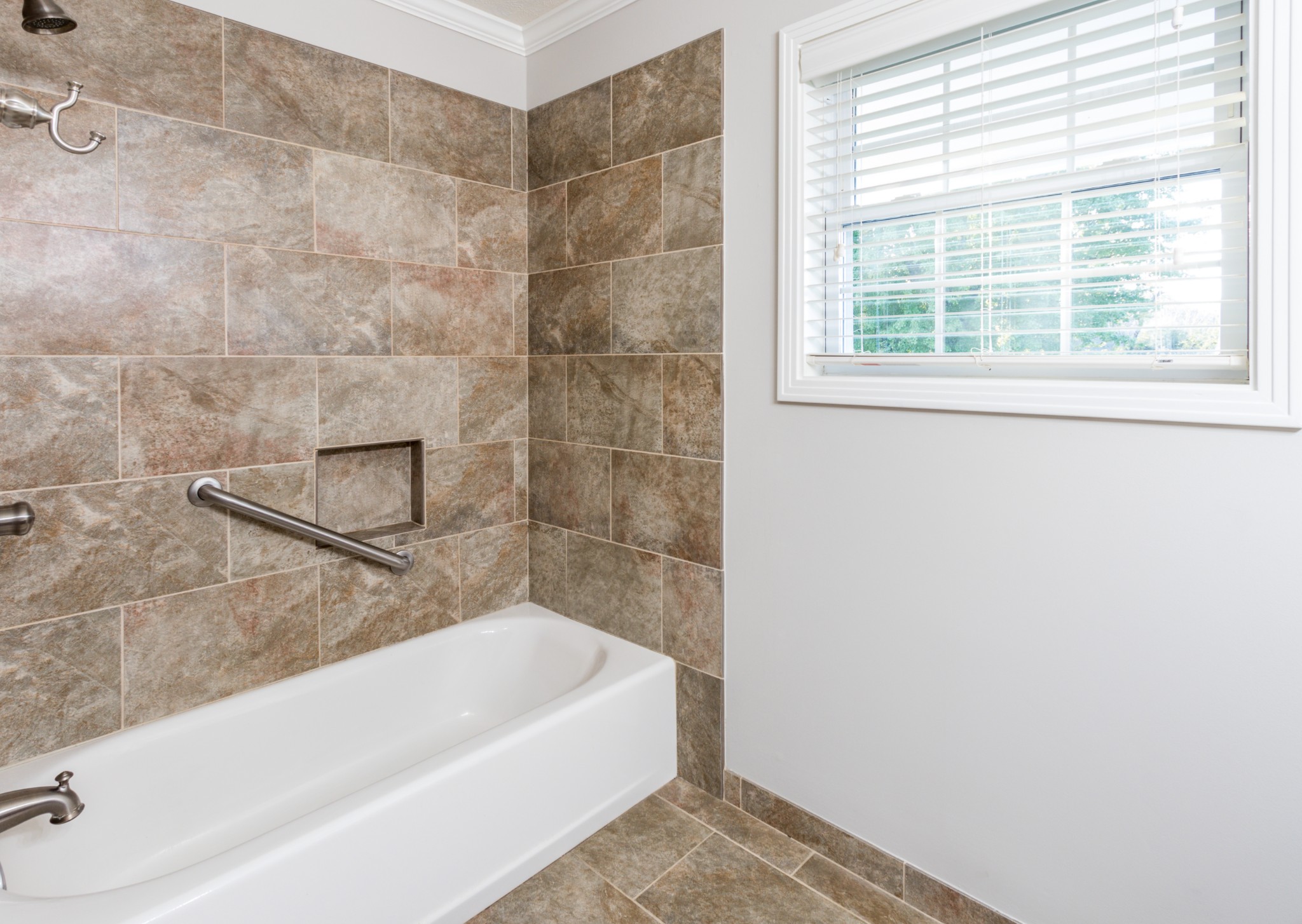 308 Old Columbia Road Dickson, TN 37055 - Photo 15 of 31 Gallery Image 15