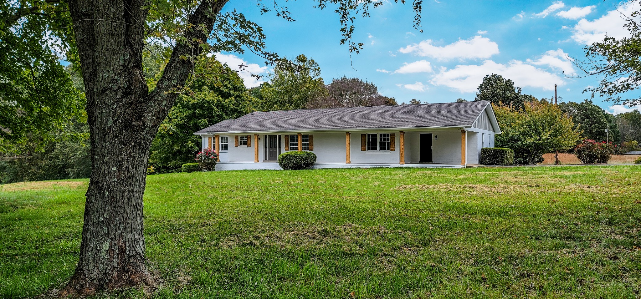 308 Old Columbia Road Dickson, TN 37055 - Photo 2 of 31 Gallery Image 2