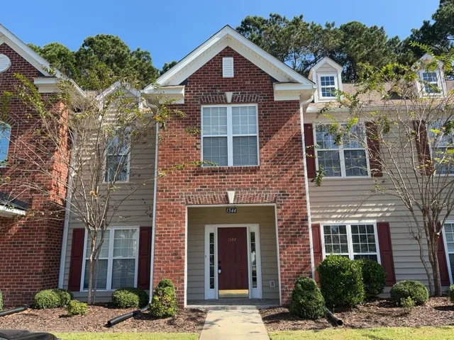 $3,100 | 1544 Oxborough Circle, Mount Pleasant, SC 29466