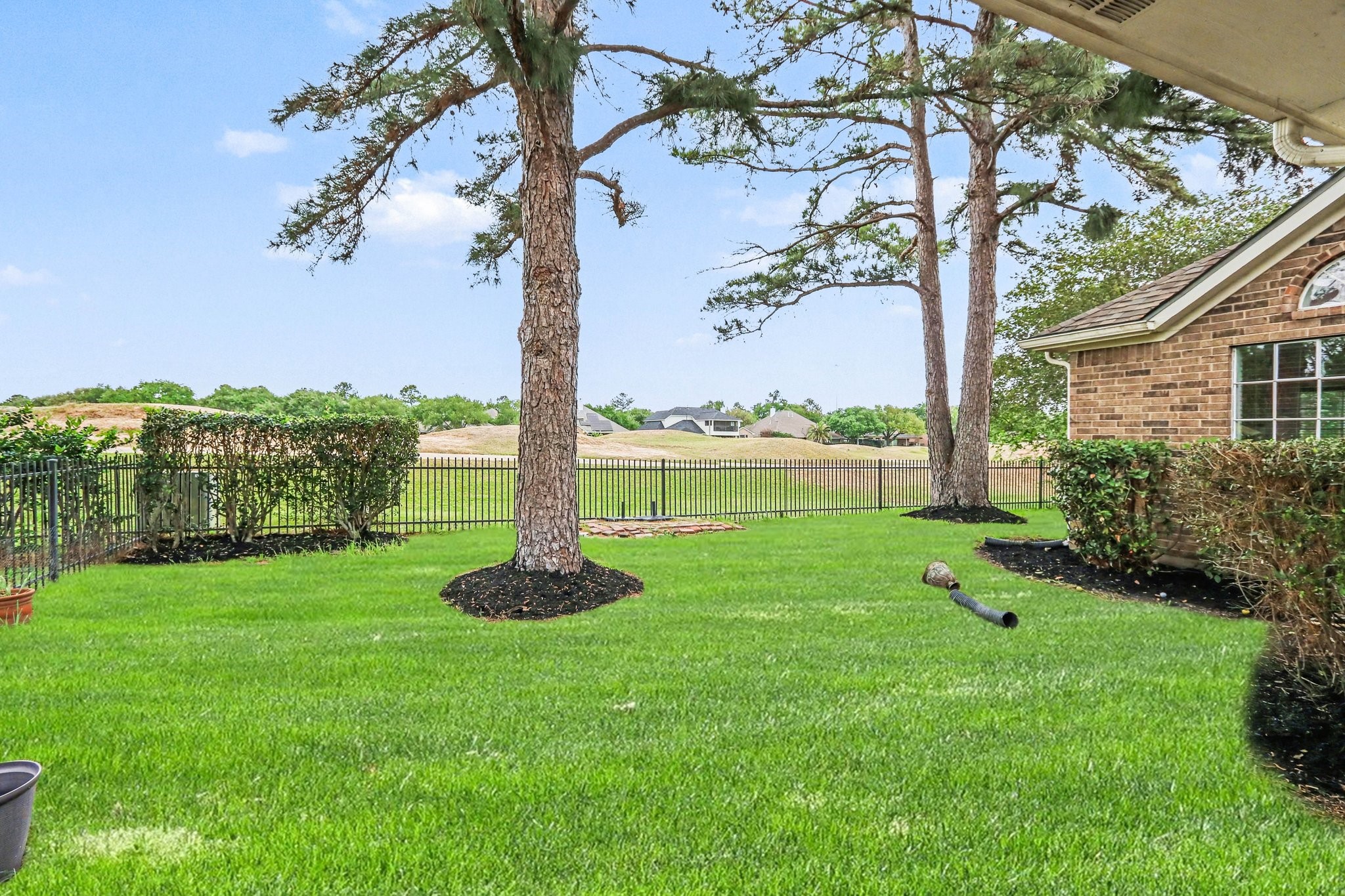 16434 Redcrest Drive Houston, TX 77095 - Photo 29 of 44 No rear lot easement only side on the golf course is Stone Gate.