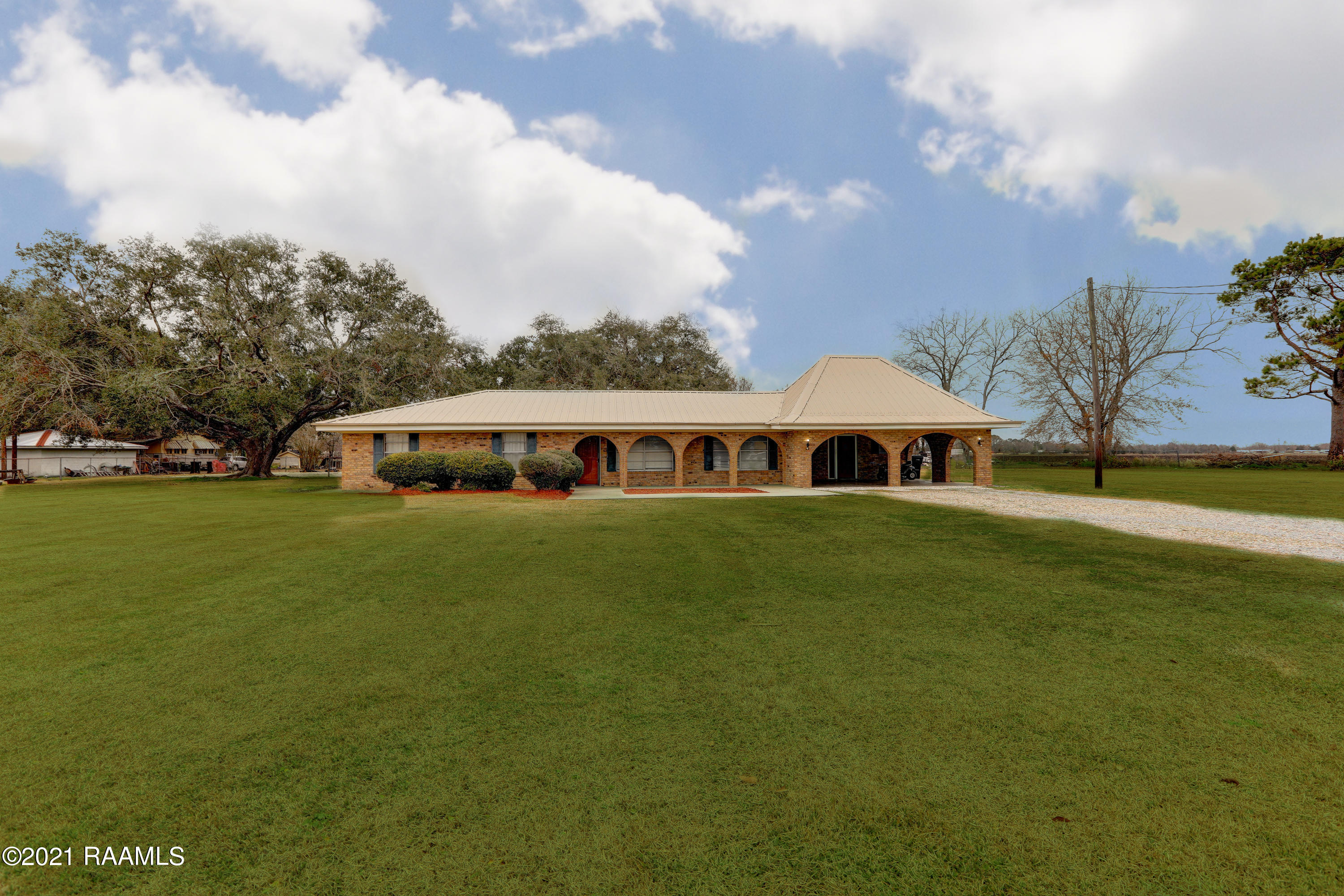115 David Duboin Road New Iberia, LA 70560 - Photo 1 of 28 Gallery Image 1