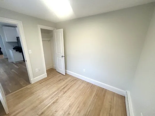 $3,000 | 190 Third Street, Unit 3, Cambridge, MA 02141