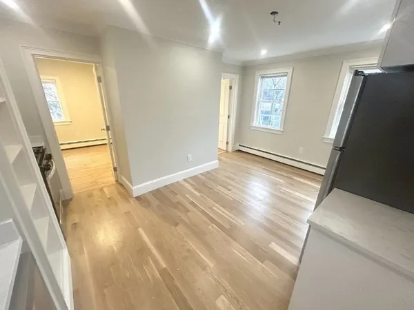 $3,000 | 190 Third Street, Unit 3, Cambridge, MA 02141