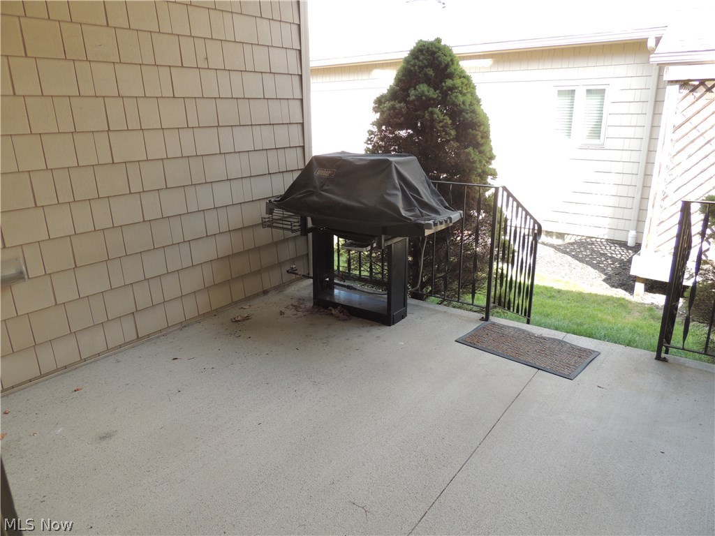 3824 Rothrock Place Akron, OH 44333 - Photo 4 of 20 Gallery Image 4