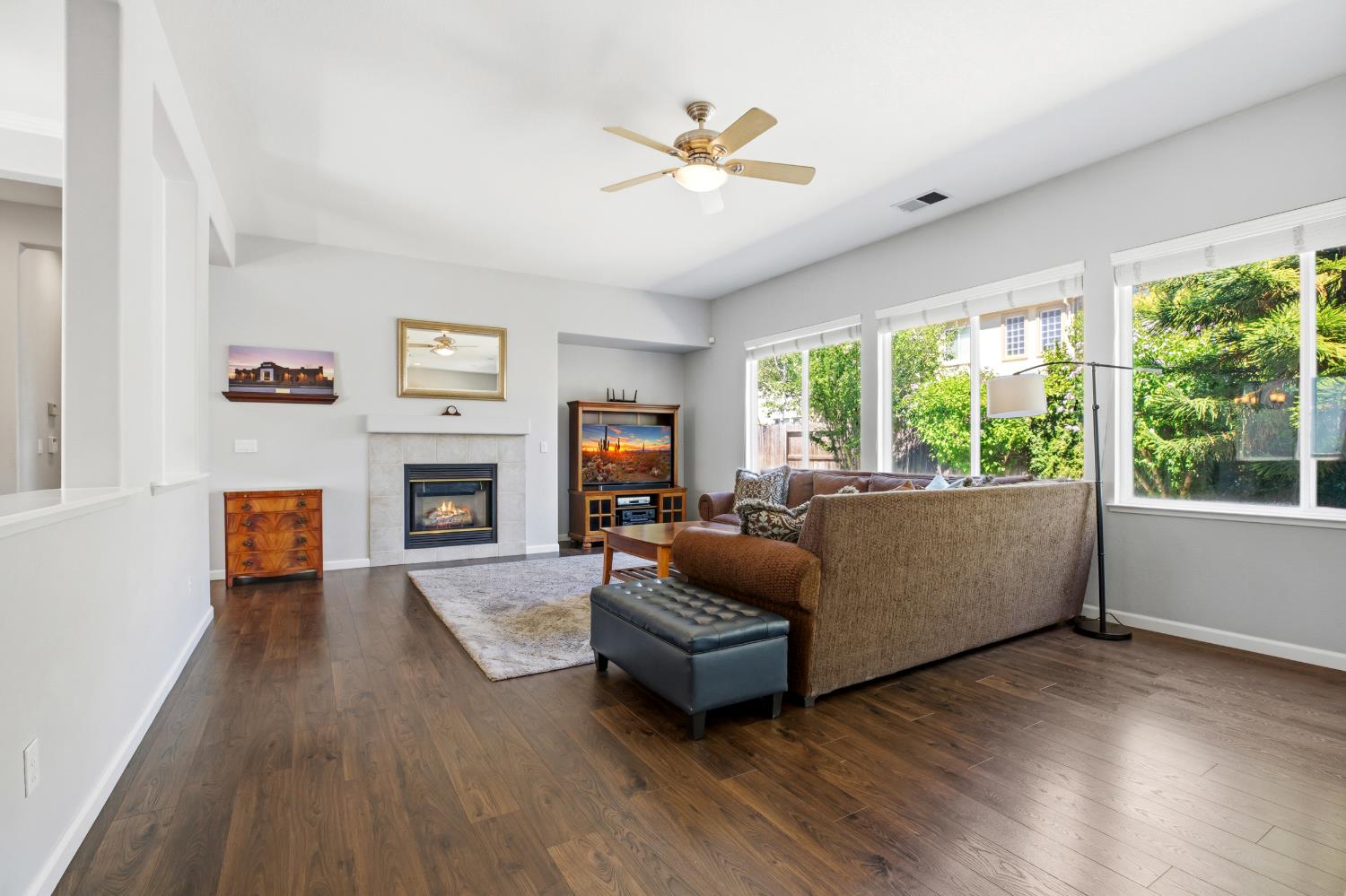 588 Bob Way Ripon, CA 95366 - Photo 7 of 39