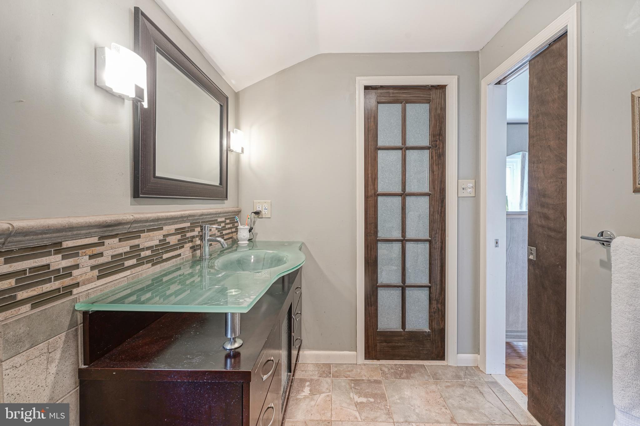 128 Farmington Road Cherry Hill, NJ 08034 - Photo 13 of 57