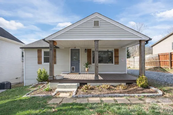 $420,000 | 164 Lakeside Drive, Asheville, NC 28806