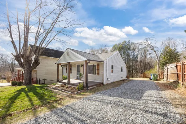 $420,000 | 164 Lakeside Drive, Asheville, NC 28806