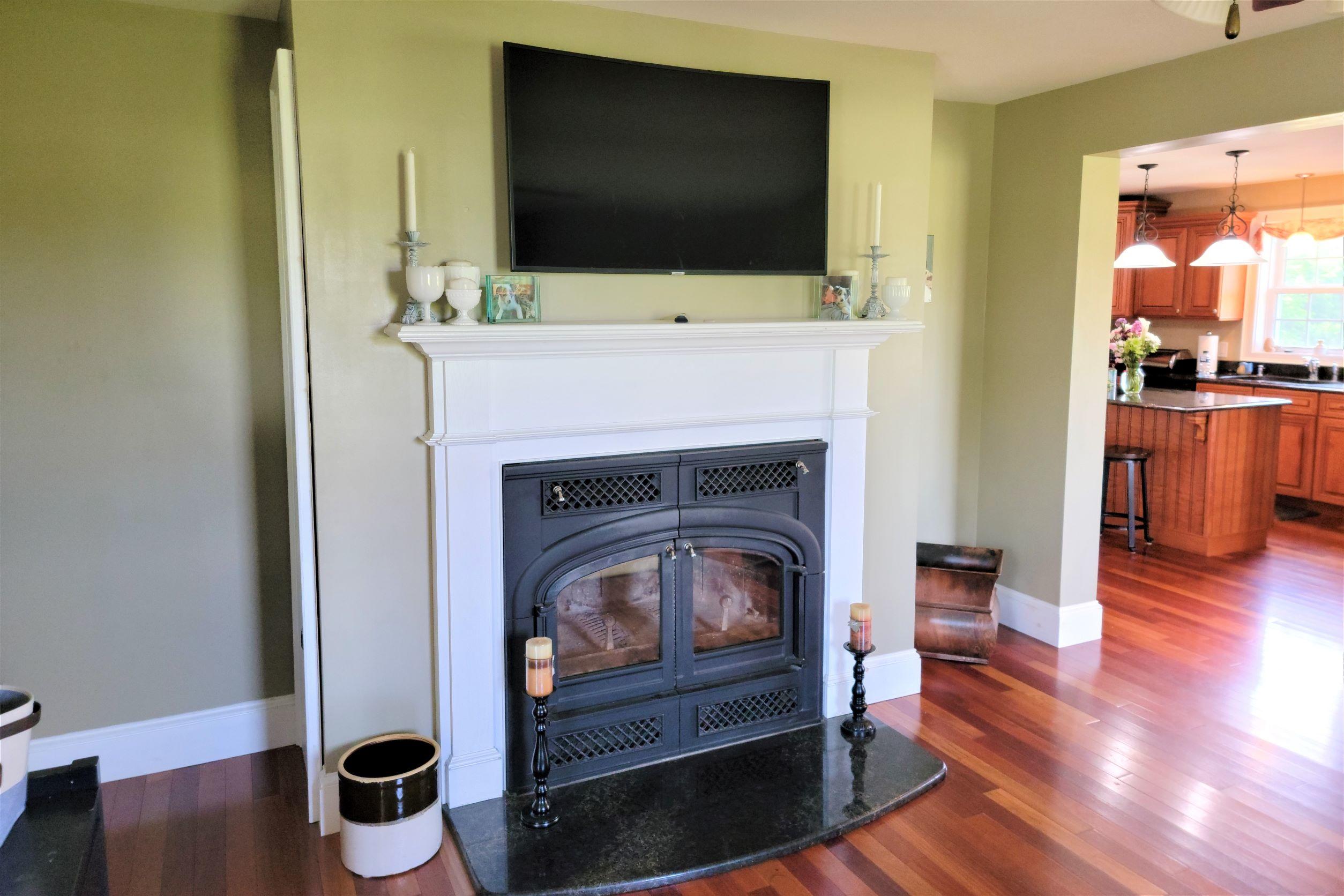 476 Stream Road Winterport, ME 04496 - Photo 8 of 61 Wood Burning Fireplace