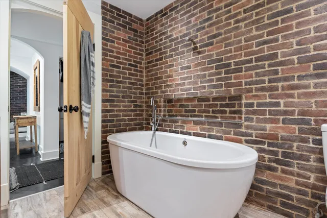 $10,000 | 5910 Willshire Drive, Nashville, TN 37215