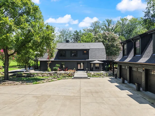 $10,000 | 5910 Willshire Drive, Nashville, TN 37215