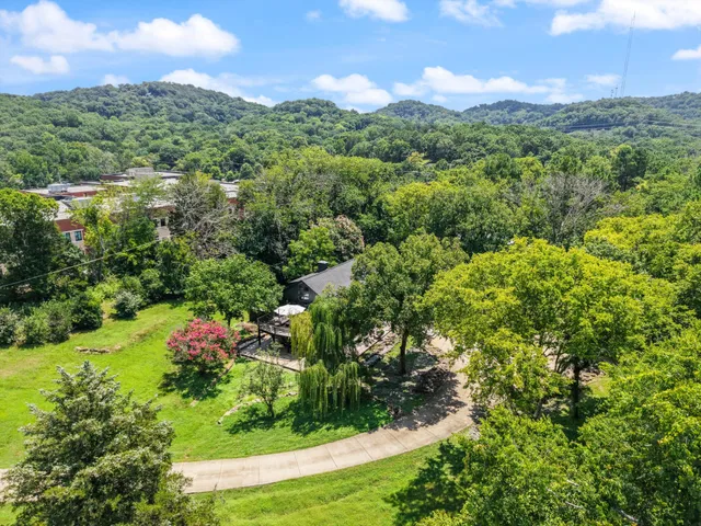 $10,000 | 5910 Willshire Drive, Nashville, TN 37215