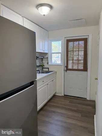 $1,850 | 1333 Sycamore Avenue, Wilmington, DE 19805