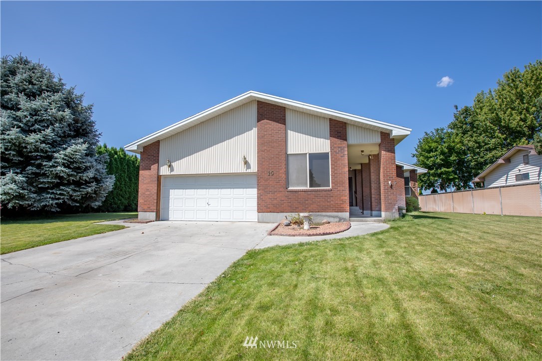 15 Ridge Drive Ephrata, WA 98823 - Photo 2 of 28 Gallery Image 2