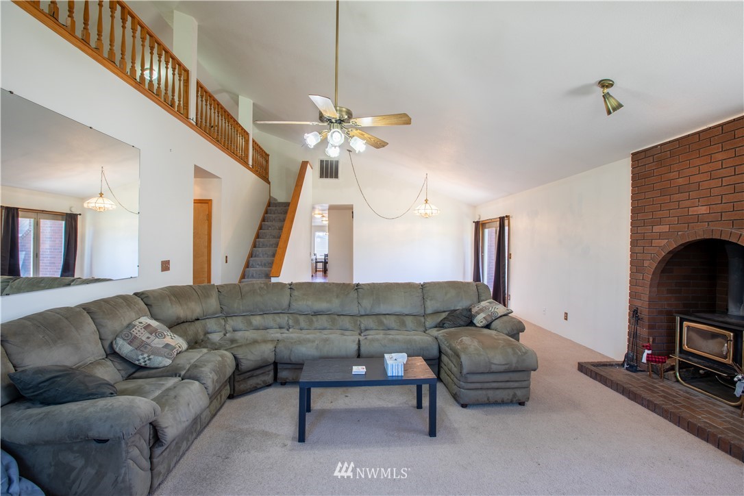 15 Ridge Drive Ephrata, WA 98823 - Photo 9 of 28 Gallery Image 9
